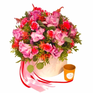 Flowerbox w kolorze rózowym. Kwiaciarnia w Starachowicach